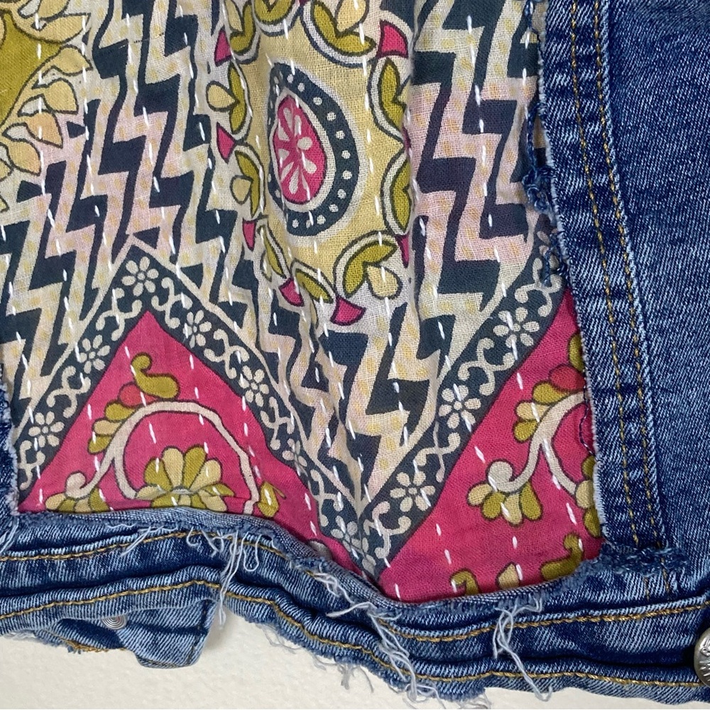 Upcycled Love Patch Denim Jacket Medium Unique NWT - image 10
